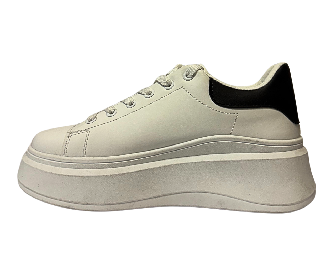 Women's Faux Leather Flat Sole And Lace Up Trainers