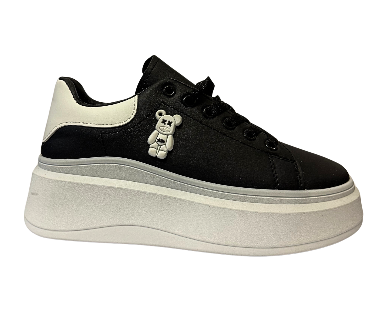 Women's Faux Leather Flat Sole And Lace Up Trainers