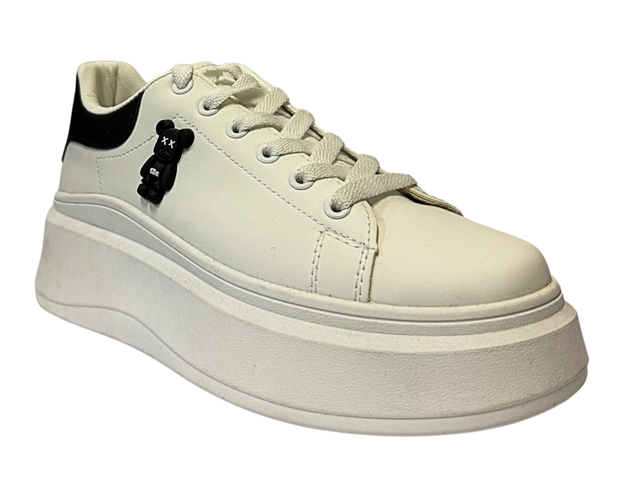 Women's Faux Leather Flat Sole And Lace Up Trainers