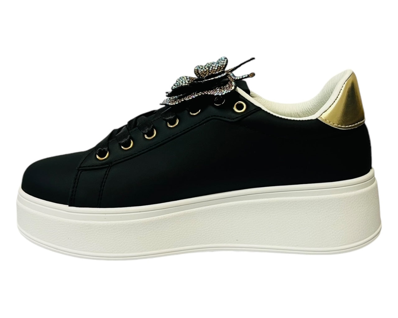 Women's butterfly lace shoe