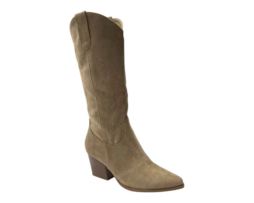 Western-style embroidered mid-calf boots