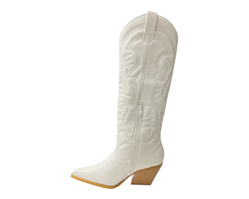 Embroidered Western-Style Cowboy Boots